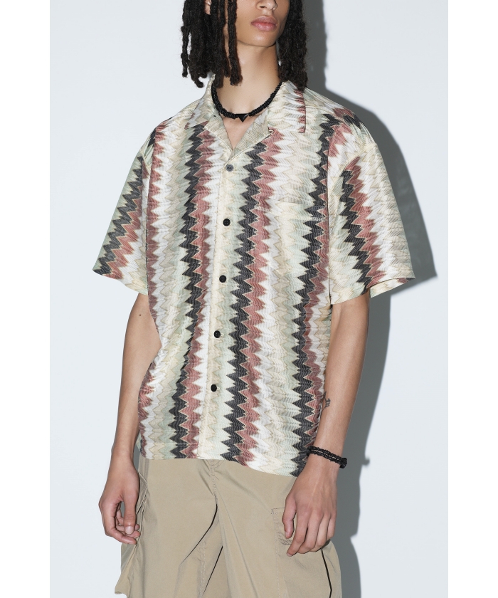 TOGA VIRILIS】Geometric jersey S/S shirt(F261A018)｜阪急百貨店公式