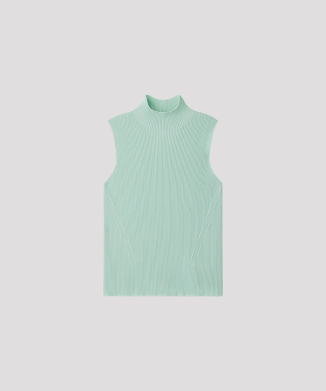 PORTRAIT SLEEVELESS TOP