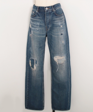 STRAIGHT LEG JEANS