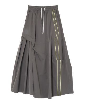SIDE LINE TUCK SKIRT