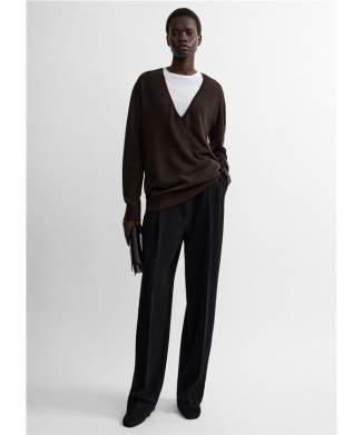 Fine V-neck knit