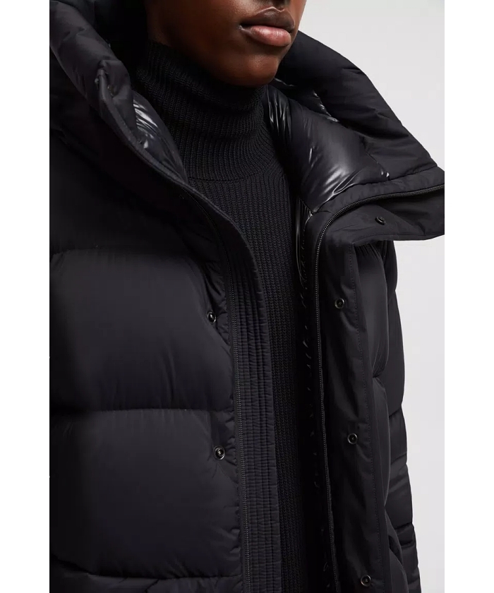 パリ直営店買付【MONCLER】Madeiraショートダウンジャケット パリ直営店買付【MONCLER】Madeiraショートダウンジャケット