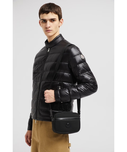MONCLER Pierrick クロスボディバッグ ブラック UNI MONCLER Pierrick クロスボディバッグ ブラック UNI