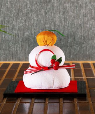 京都夢み屋　迎春宝くし鏡餅　写真15のプレゼント付き 京都夢み屋【招福南天鏡餅】 コンパクトでおしゃれな雛人形や五月人形