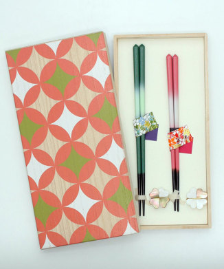 七宝(花きらめく夫婦/シェル箸置きクローバー)