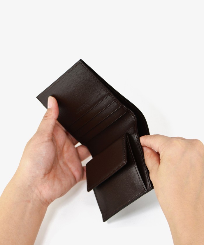 コードバン 二つ折りミニ財布 AA26029(M2120035)|HANKYU MEN'S コードバン 二つ折りミニ財布 AA26029(M2120035)|HANKYU MEN'S