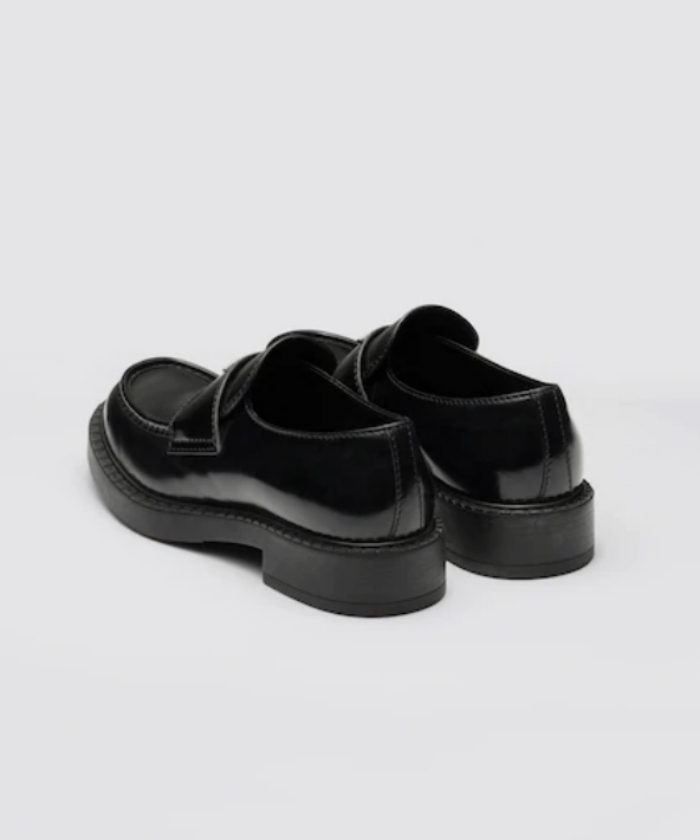 三越伊勢丹 | PRADA/プラダ_Men通販 | レザー ローファー【送料