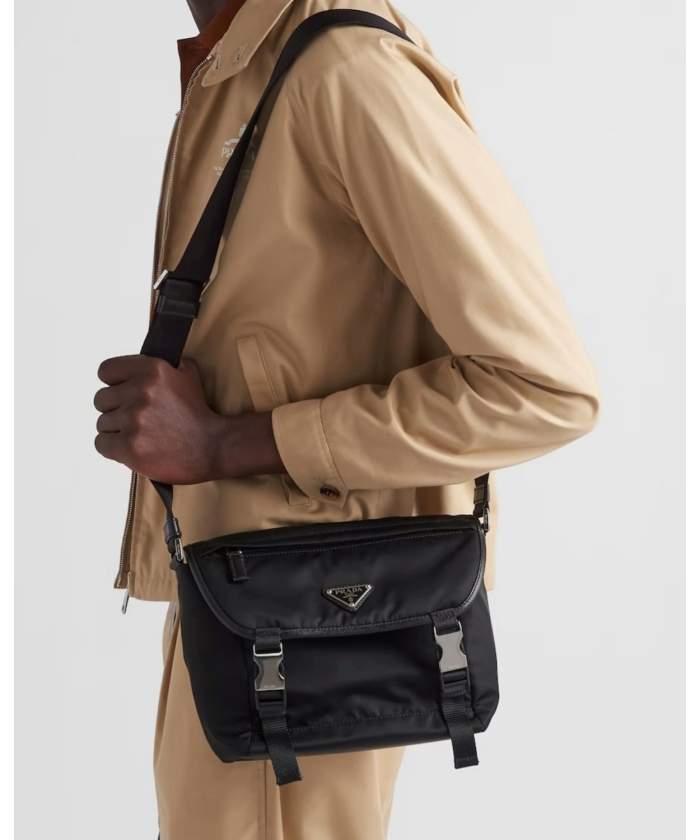 Re-Nylon xサフィアーノレザー ショルダーバッグ Re-Nylon xサフィアーノレザー ショルダーバッグ