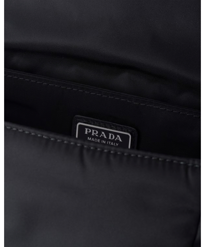 Re-Nylon xサフィアーノレザー ショルダーバッグ Re-Nylon xサフィアーノレザー ショルダーバッグ