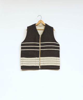 MOUNTAINEER BLANKET VEST　80490070003