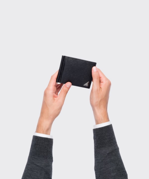 マネークリップ付サフィアーノトライアングル 財布