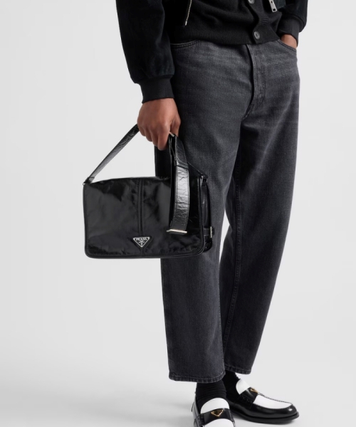 PRADA メッセンジャーバッグ 肩掛け キャンパス シボ皮 三角ロゴ