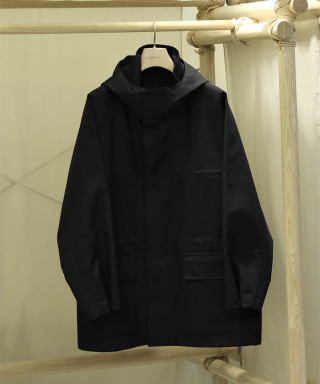 HIGH-DENSITY BONDED COTTON GABARDINE BLOUSON　A25AB01CB