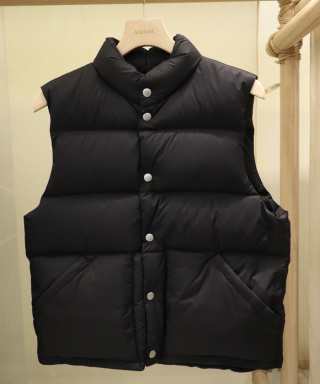 SUPER LIGHT NYLON RIPSTOP DOWN VEST　A25AV02NL