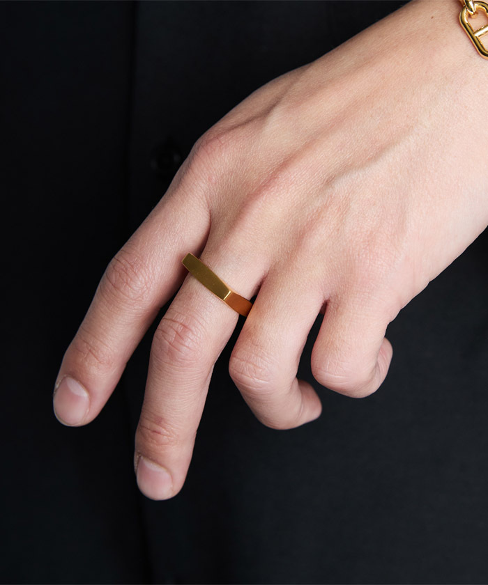 Square 3D Ring with Hair Line -Gold- XOR105G(M257N081)｜HANKYU