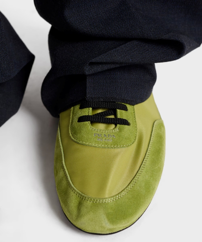 プラダ コラプス Re-Nylon xスエード エラスティックスニーカー