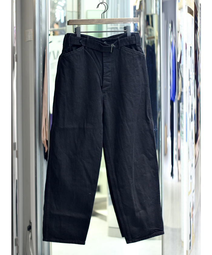 ブラックデニム ベルテッドパンツ C03-03001(M258N227)｜HANKYU