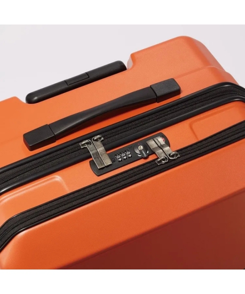 TRAVELGSTキャリー ブラック内部オレンジ仕切り メッシュポケット スーツケース 32L ポケットライナー2 01340(M25DH103)｜HANKYU MEN'S