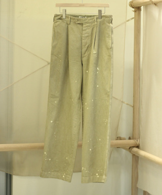 GARMENT-DYED FINX LIGHT CHINO ONE-TUCK WIDE PANTS A26SP02LF