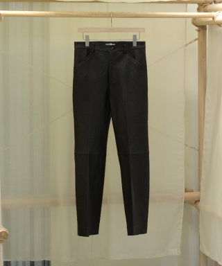 TEXTURED LAMB LEATHER PANTS　A26AP02BL