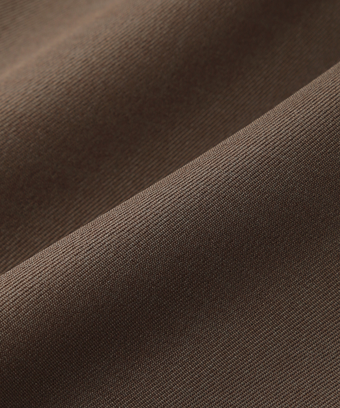 近年人気の落ち着いた印象を与えるアースカラー　1653051-D