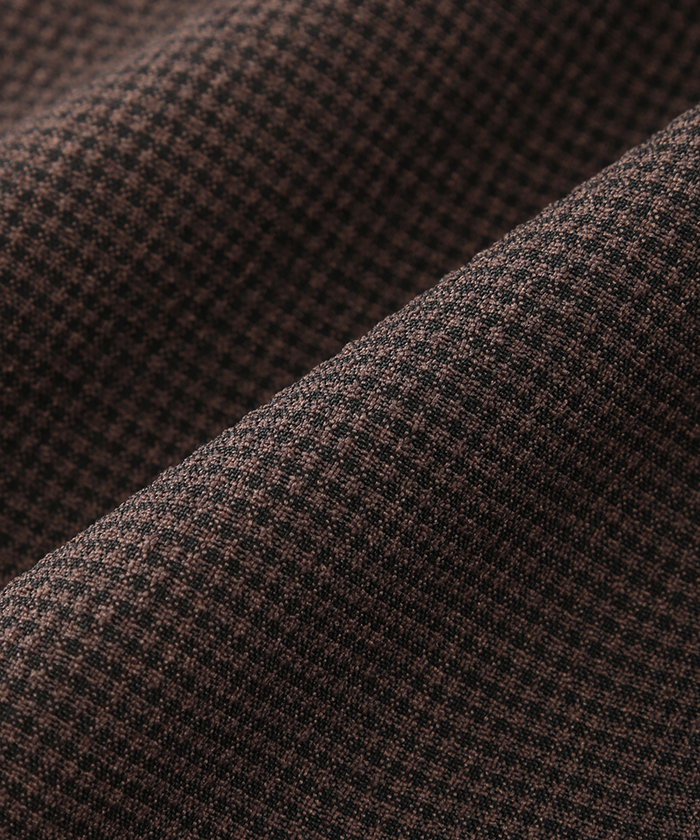 スモーキーなカラーに細かいチェックが映える1着　1653851-E