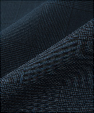 ソフトなブルー地のチェック柄は親しみを与えます　1655651-B