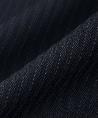 人気のシャドーストライプは上品で大人の余裕を感じさせます　1900861-B