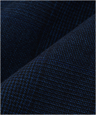 定番カラーをワンラックアップさせるクラシカルなチェック　1907861-B