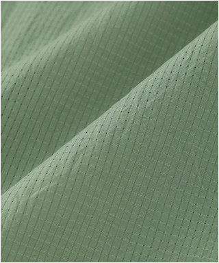 軽量で涼しげなカラーはこれからの季節におすすめ　1908861-I