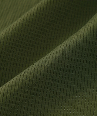 トレンドカラーで軽量仕立て オンオフに活躍　1908861-K