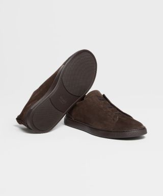 LOW-TOP SNEAKER