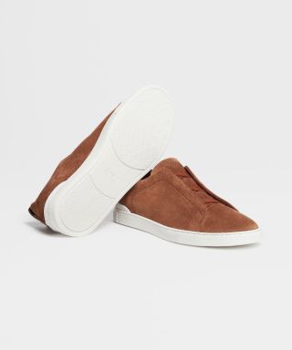 LOW-TOP SNEAKER