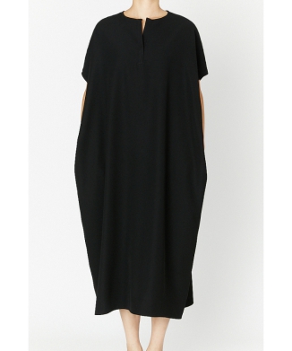 ドルマンスリーブマキシドレス