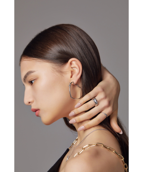 クオレ(CUORE)スターリング シルバー ホワイト ピアス(W233N049)|阪急