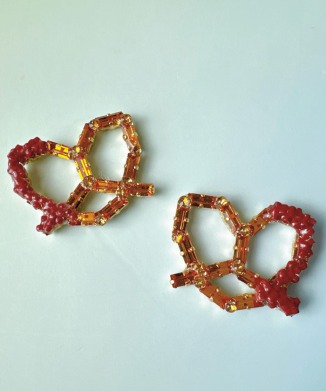 【2026年1月21日(水)以降お届け予定】プレッツェルチョコがけイヤリング