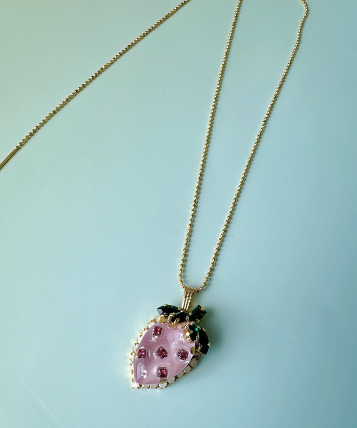 2026年1月21日(水)以降お届け予定】白いちご ネックレス(W25DJ015