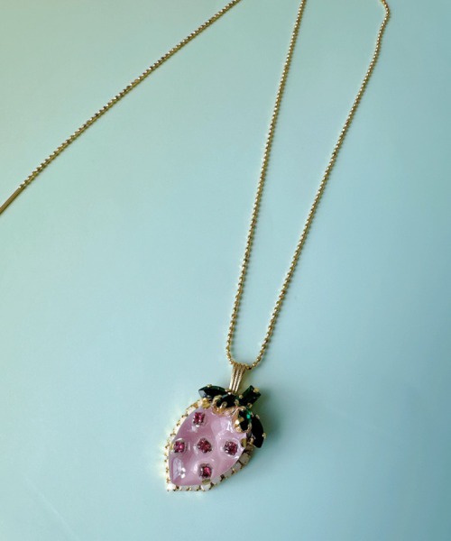 2026年1月21日(水)以降お届け予定】白いちご ネックレス(W25DJ015