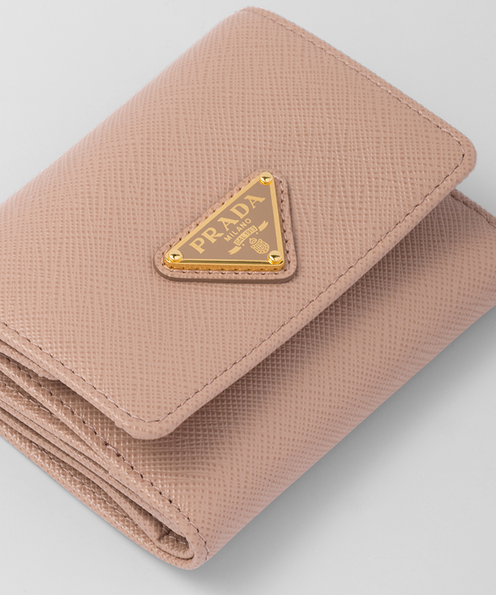 ❗️はな❗️PRADA サフィアーノトライアングル 財布 サフィアーノトライアングル 財布(X237T064)｜阪急百貨店公式