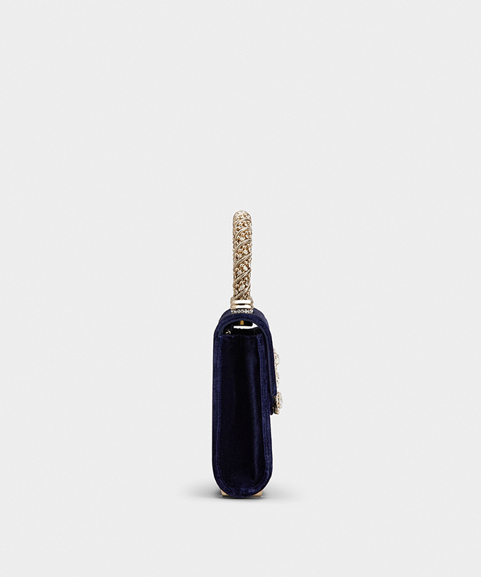 気品【Roger Vivier】フラワーストラス装飾のベルベットクラッチ Jewel Efflorescence Mini Bag in velvet Multicolour Woman