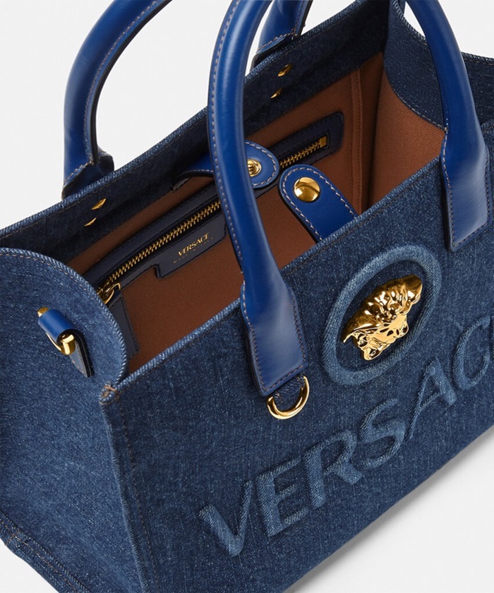 関税送料無料【VERSACE】ラ メドゥーサ スモール トート バッグ ラ メドゥーサ デニム スモール トート バッグ(X244A053)｜阪急