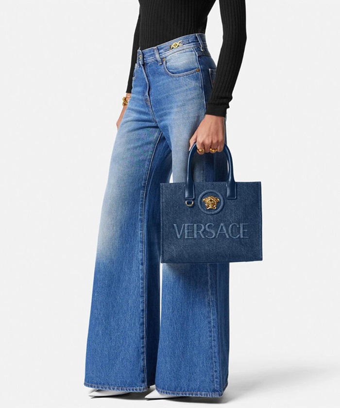 関税送料込★VERSACE ラ メドゥーサ スモール トートバッグ ラ メドゥーサ スモール キャンバス トート バッグ ブラック