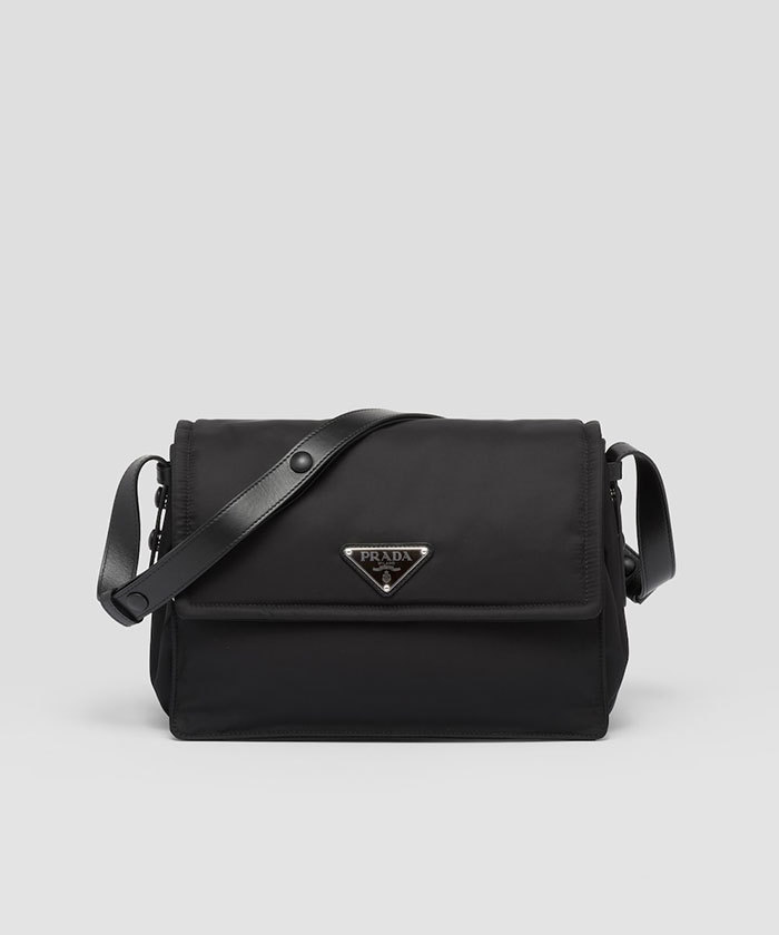 ミディアム パデッドRe-Nylon ショルダーバッグ(X248G007)|阪急 ミディアム パデッドRe-Nylon ショルダーバッグ(X248G007)|阪急
