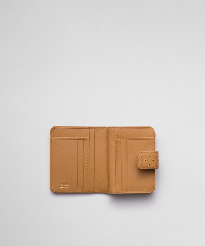 スタッズドレザー 財布(X253S027)｜阪急百貨店公式通販サイト