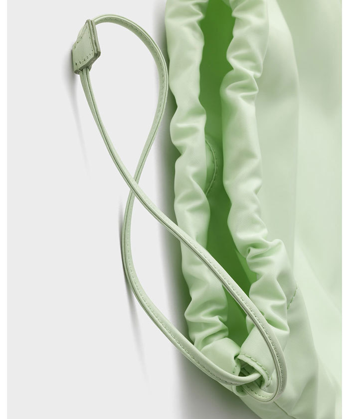 プラダ ウィッシュ Re-Nylon ポーチ(X265N116)｜阪急百貨店公式通販