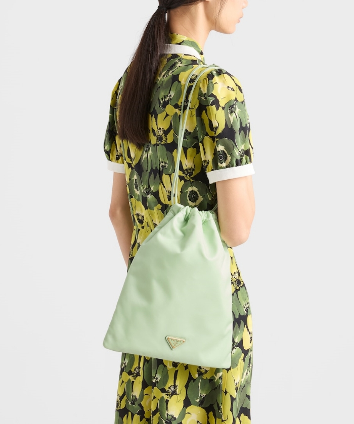 プラダ ウィッシュ Re-Nylon ポーチ(X265N116)｜阪急百貨店公式通販