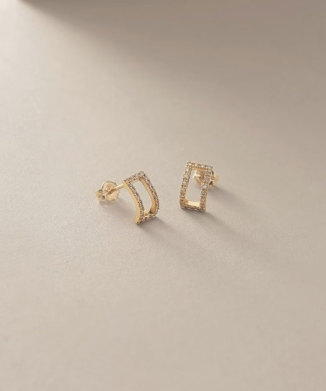 スクエアシェイプスタッズピアス