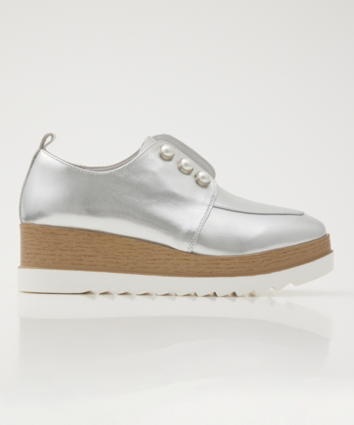 STACCATO メイジーパールプラットフォーム　23㎝ シルバー　匿名配送 ﾒｲｼﾞｰﾊﾟｰﾙﾌﾟﾗｯﾄﾌｫｰﾑ(aw5B0145)｜阪急百貨店公式通販サイト｜阪急