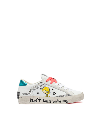 DISTRESSED