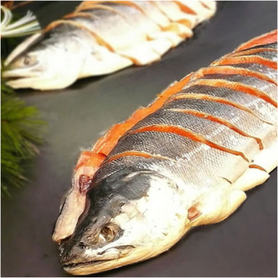 ロシア産紅鮭(辛塩)1尾1800g
